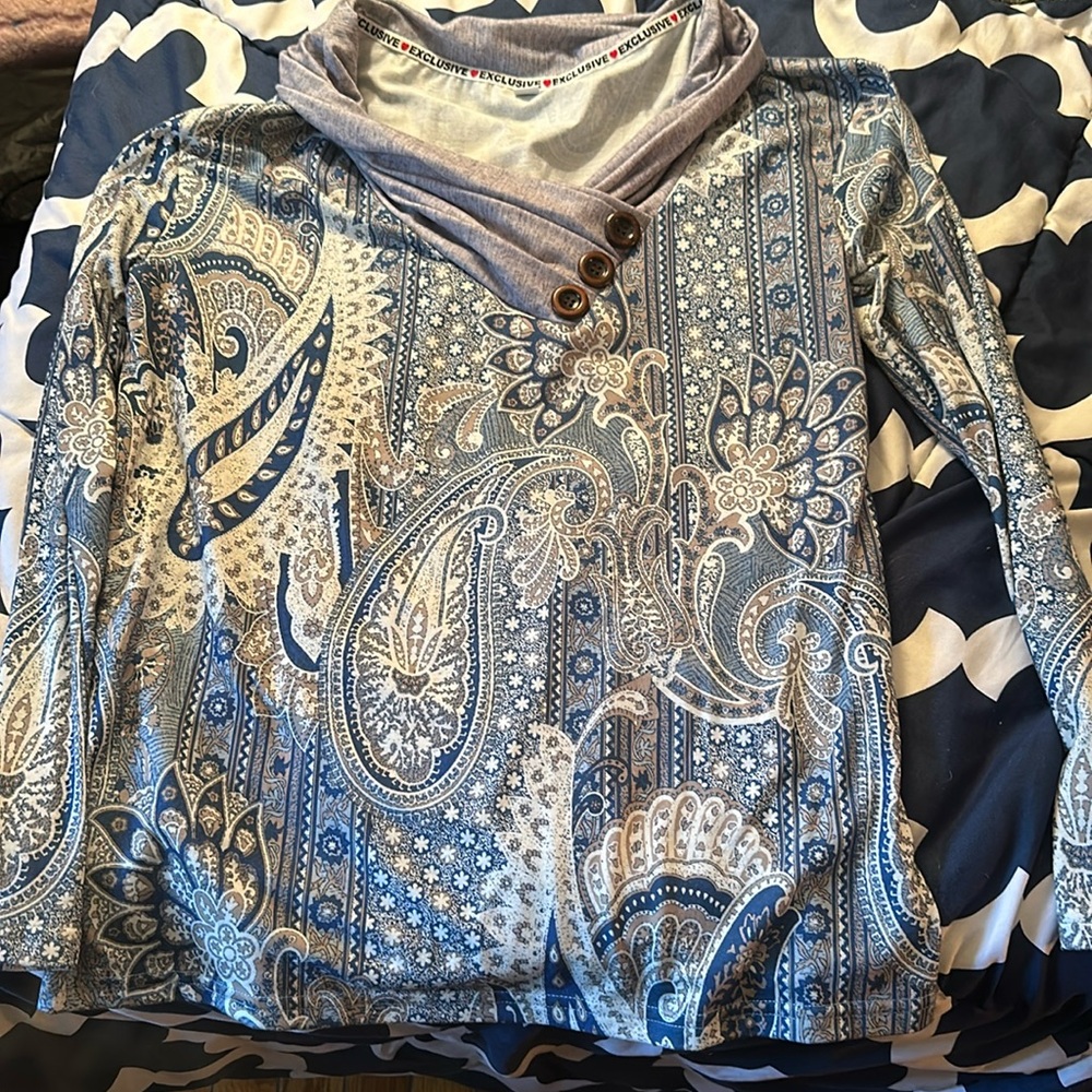 Exclusive Small long sleeve top 3. Faux button front blue paisley print